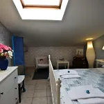 לינה וארוחת בוקר Alma De 4*